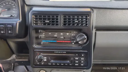 واکس داشبورد ماشین رستاک حجم 150 میلی لیتر