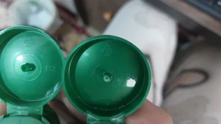 فوم شستشو صورت بریلی مدل ضدجوش چای سبز حجم 100 میلی لیتر