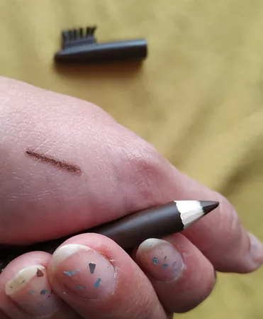 مداد ابرو مودا شماره 01 EB