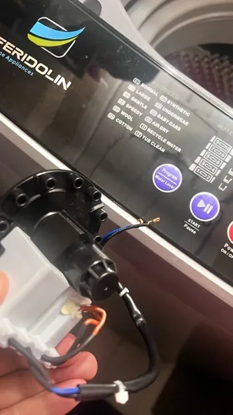 ماشین لباسشویی 12 کیلوگرم اتوماتیک فریدولین مدل SWF125A اتوماتيک 12 کیلوگرم