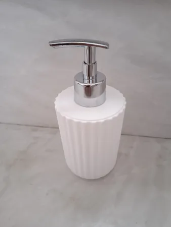 مخزن مایع دستشویی همارا مدل 005