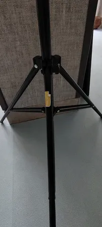 سه پایه نگهدارنده گوشی موبایل زومی مدل Cell Phone Stand