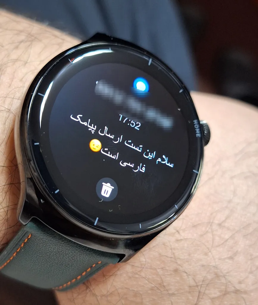 ساعت هوشمند میبرو مدل Lite 3 Pro بند چرمی، ضد آب، صفحه نمایش AMOLED، روشنایی 1000 نیتی، دارای قابلیت صفحه همیشه روشن، سنسور اکسیژن خون، سنسور ضربان قلب