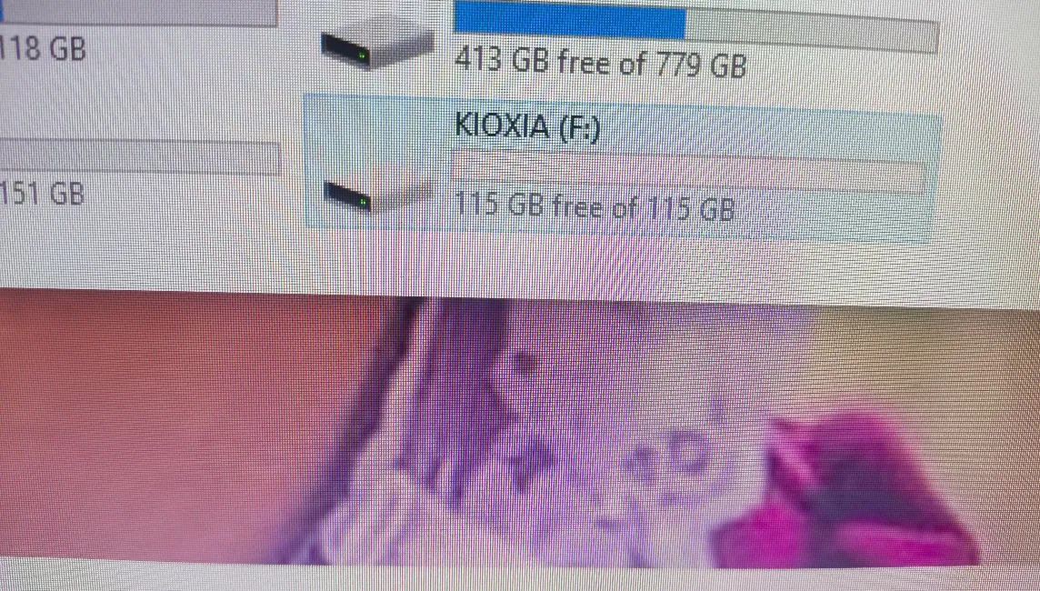 فلش مموری کیوکسیا مدل U202 ظرفیت 128 گیگابایت با رابط USB 2.0