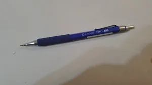 تجریه خرید مداد نوکی 0.5 میلی متری سی کلاس مدل expert