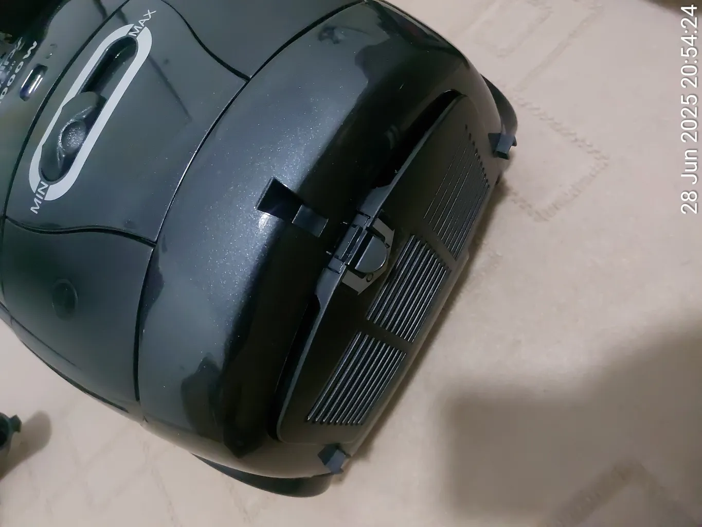 جاروبرقی 2000 وات تولیپس مدل VC-620