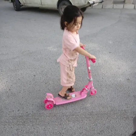 اسکوتر بچگانه رجال مدل Kitty