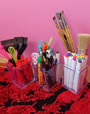 استند لوازم آرایشی هیواد مدل D3 بسته سه عددی