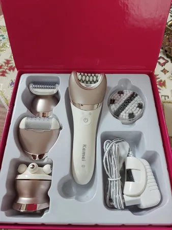 ماشین اصلاح موی بدن، ماساژور و برس پاک‌سازی صورت کیمی مدل KM-8001