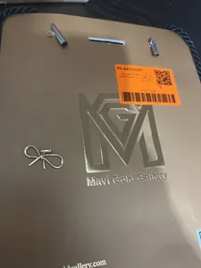 تجریه خرید آویز گردنبند طلا 18 عیار زنانه ماوی گالری طرح پاپیون مفتولی