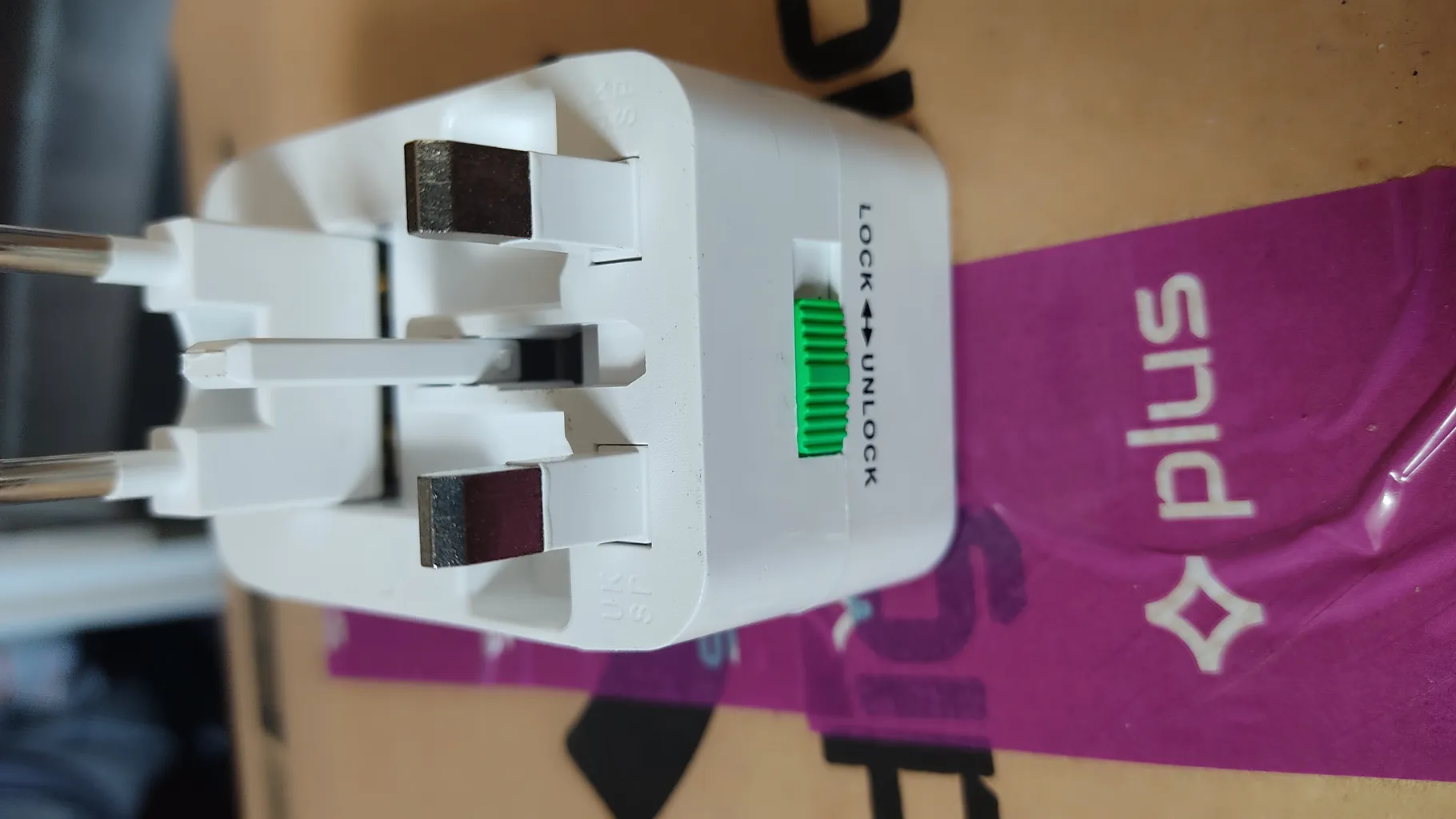 مبدل برق هامان مدل W177