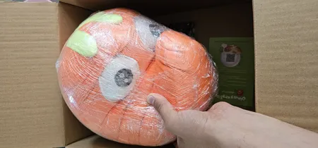 عروسک طرح هویج بالشتی مدل b1 ارتفاع 60 سانتی متر