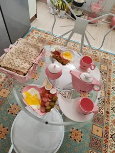 تجریه خرید میز و صندلی ناهارخوری دو نفره مدل پاپیون