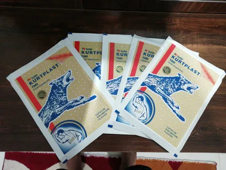 چسب ضد درد کورت پلاست مدل Yaki