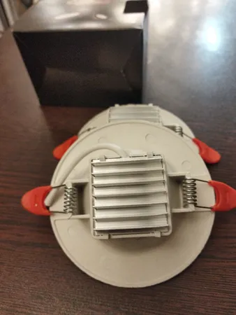 لامپ هالوژن 8 وات صبا لایت مدل بک لایت بسته 12عددی