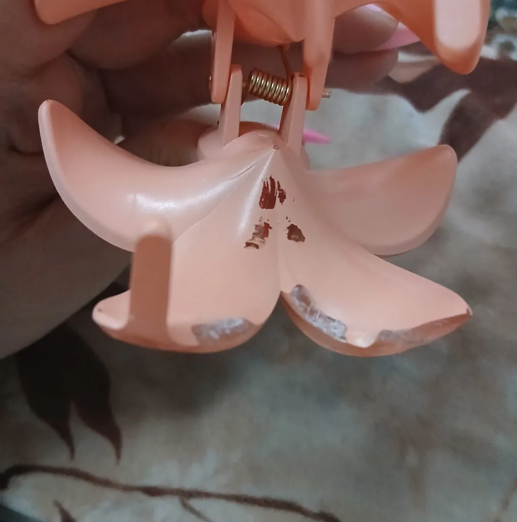 کلیپس مو زنانه مدل گل پلومریا کد brg 410