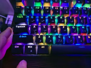 تجریه خرید کیبورد گیمینگ گرین مدل GK801-RGB، سوئیچ مکانیکال آبی، Tenkeyless، نورپردازی RGB