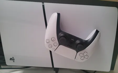 کنسول بازی سونی مدل PlayStation 5 Slim ریجن اروپا سری 2016A نسخه دیسک‌خور ظرفیت یک ترابایت