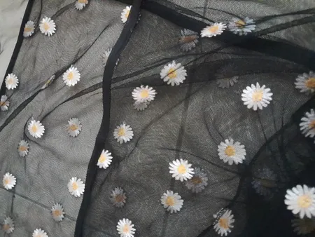 روسری زنانه مدل مینی اسکارف بابونه