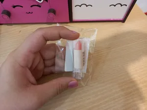 تجریه خرید بالم لب الیزا مدل Strawberry