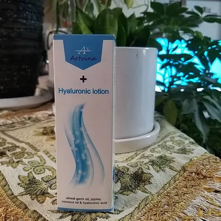 لوسیون بدن آرت وینا مدل هیالورونیک اسید حجم 50 میلی لیتر