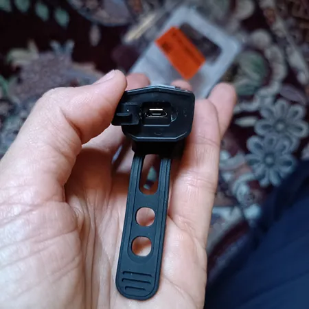 چراغ جلوی دوچرخه مدل شارژی