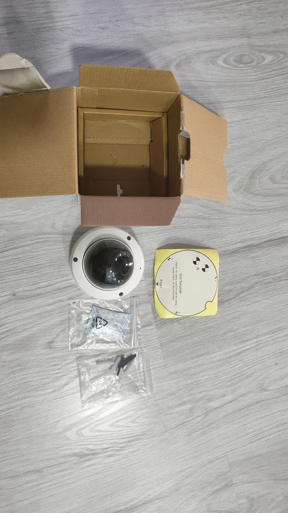 دوربین مداربسته بیسیم تحت شبکه آی تی آر مدل ITR-IPSD247-WIFI