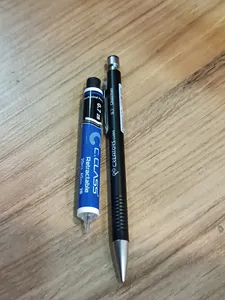 تجریه خرید مداد نوکی 0.7 میلی متری سی.کلاس مدل Chairman به همراه نوک