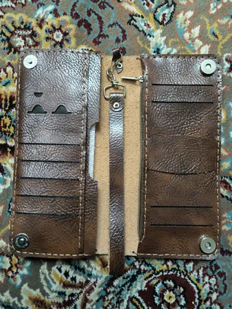 کیف پول مدل چند کاره