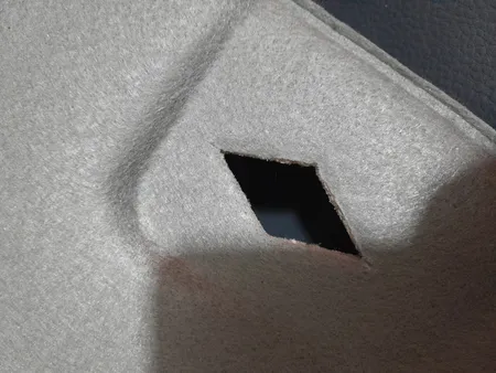 عایق سقف خودرو کد 875 مناسب برای پیکان وانت