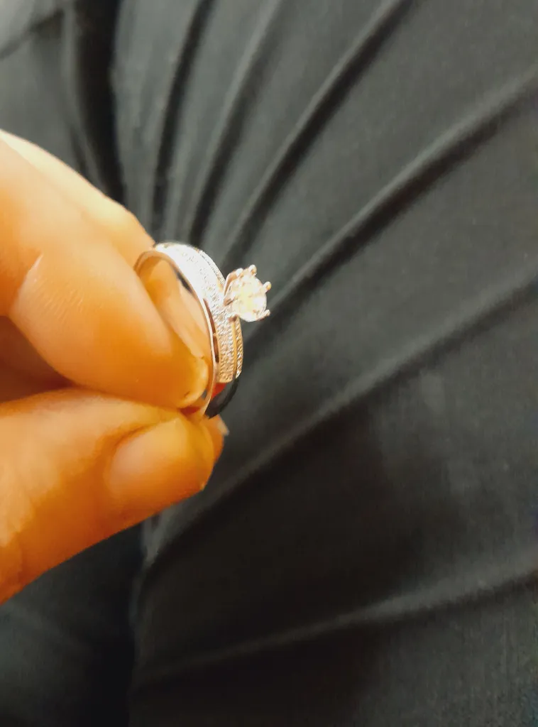 انگشتر زنانه مدل یونیک