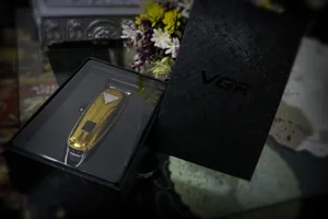 تجریه خرید ماشین اصلاح مو صورت و سر وی جی ار مدل V-062