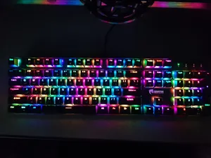 تجریه خرید کیبورد گیمینگ گرین مدل GK802-RGB، مکانیکال سوییچ آبی، Full-Size، نورپردازی RGB