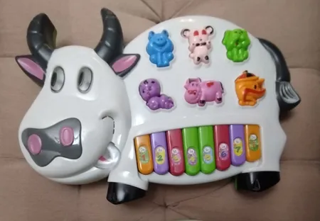 اسباب بازی آموزشی موزیکال مدل گاو