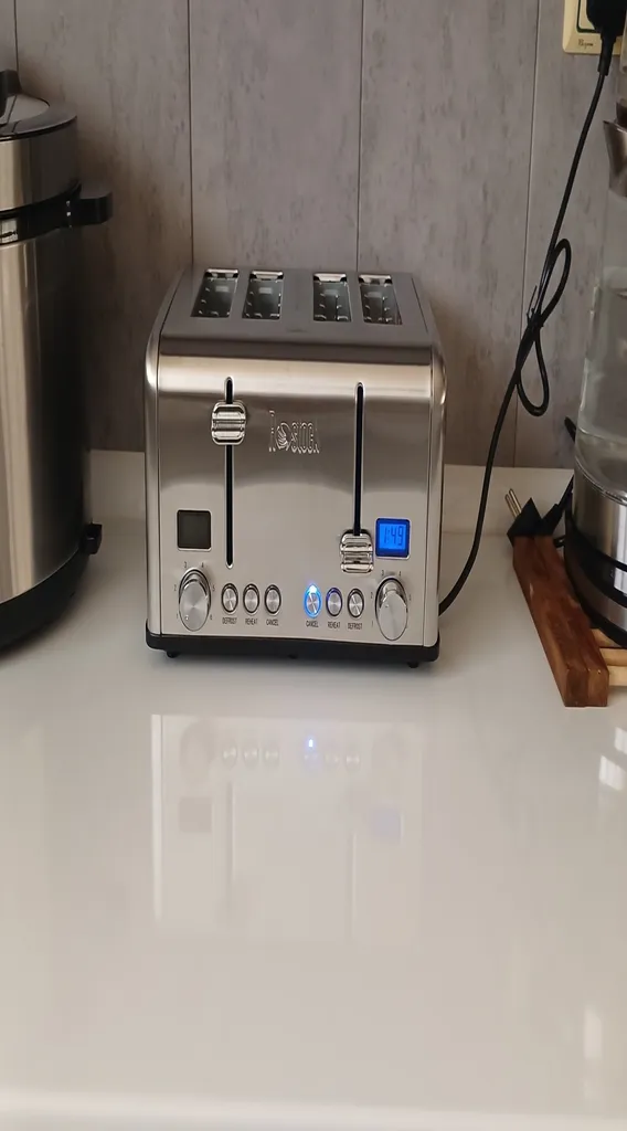 توستر 4 اسلایس روستوک مدل BT-8045