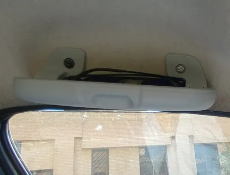 نگهدارنده عینک خودرو کد NE01