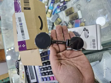 پایه نگهدارنده گوشی موبایل و تبلت مدل HoldMag