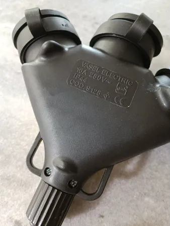 سه راهی صنعتی برق پارسا مدل ip44