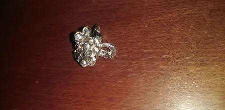 گیره روسری زنانه مدل گل كد SF66