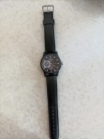 ساعت مچی عقربه ای والار کد LF2898