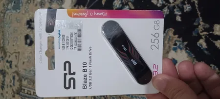 فلش مموری سیلیکون پاور مدل Blaze B10 ظرفیت 256 گیگابایت