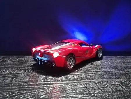 ماشین بازی مدل فلزی فراری L05