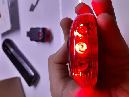 چراغ عقب دوچرخه کد 2202