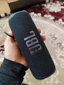 تجریه خرید اسپیکر بلوتوثی قابل حمل جی بی ال مدل Flip 6