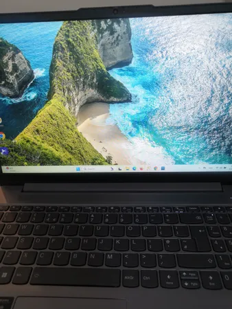 لپ تاپ 15.6 اینچی لنوو مدل IdeaPad Slim 3 15IRH8-i5 13420H-16GB LPDDR5-512GB SSD-TN