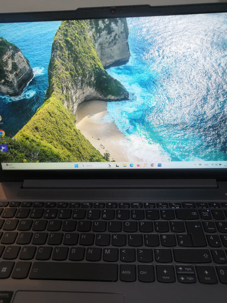 لپ تاپ 15.6 اینچی لنوو مدل IdeaPad Slim 3 15IRH8-i5 13420H-16GB LPDDR5-512GB SSD-TN لپ تاپ 15.6 اینچی لنوو مدل IdeaPad Slim 3 15IRH8-i5 13420H-16GB LPDDR5-512GB SSD-TN