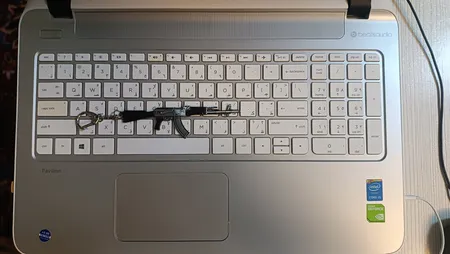 جاکلیدی مدل تفنگ کلاش AK47