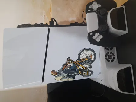 محافظ دسته پلی استیشن 5 مدل جلوباز C007