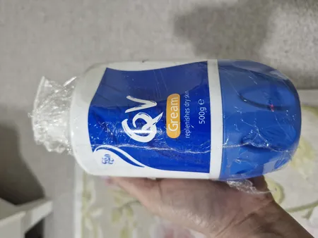 کرم مرطوب‌کننده کیووی مقدار 500 گرم