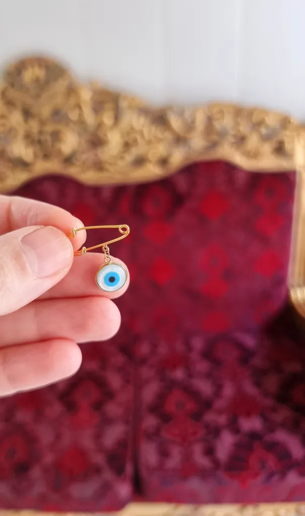 سنجاق سینه طلا 18 عیار دخترانه و پسرانه مایا ماهک مدل MP0034 طرح چشم نظر